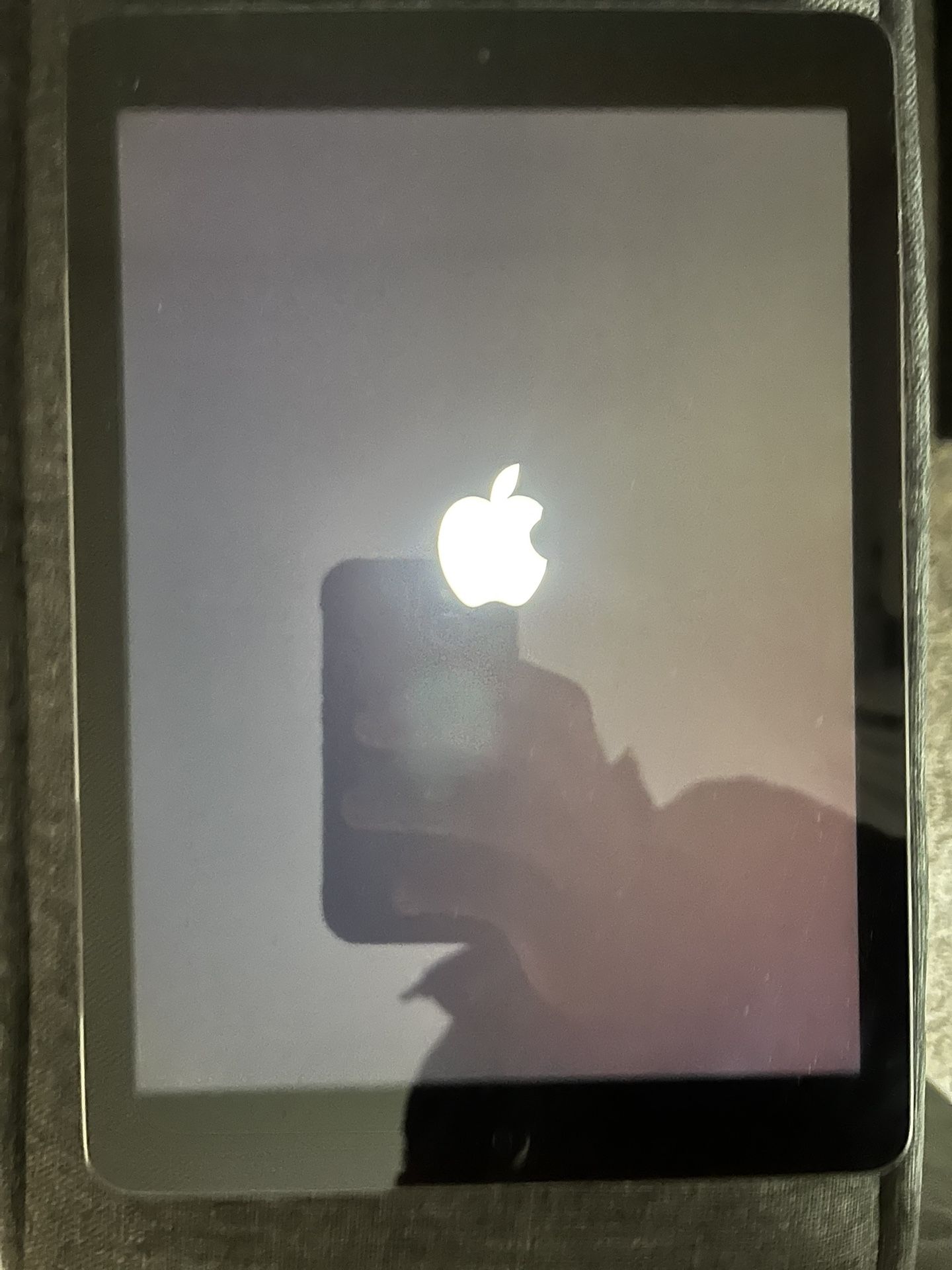 IPAD AIR 9.7" 1ST GEN (2013) SPACE GRAY