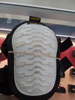 Knee pads