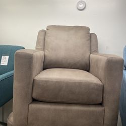 ELEGANT  SWIVEL  ROCKER LIVING ROOM CHAIR “2 AVAILABLE”