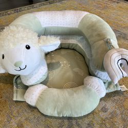 2-in-1 Tummy Time Mat and Seated Support with Sensory Toys