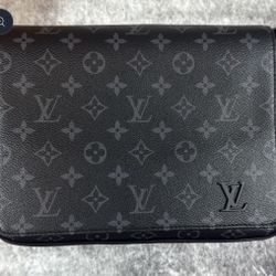 Louis Vuitton Messenger Bag  (WITH RECEIPT)