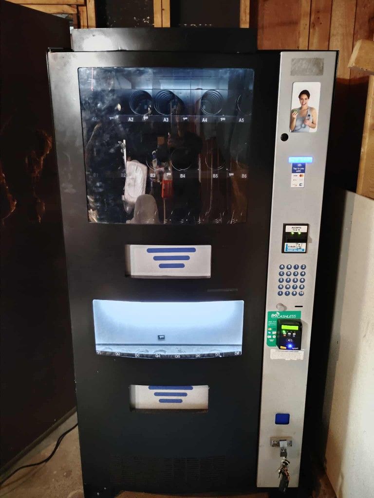 RS900 Combo Snack And Soda Vending Machine
