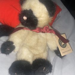 Boyd’s Bears And Friend 