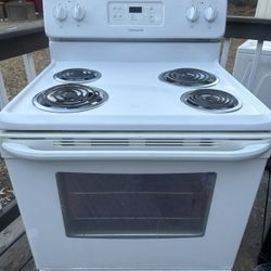 Frigidaire Stove 