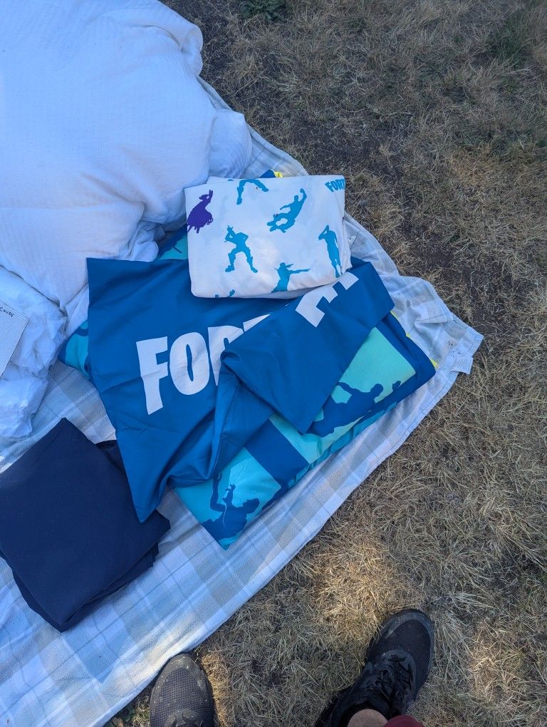 Fortnite Bedding Set