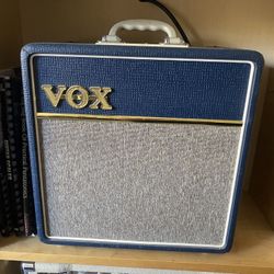 VOX AC4C1-BL all tube guitar amp
