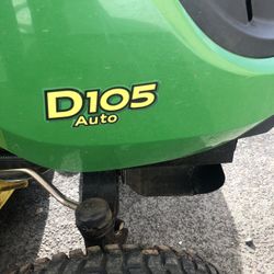 Lawnmower Tractor John Dreere