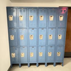 9 tier lockers