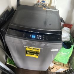 Comfee Washing Machine Full Size Lightly Used (Retail $500)