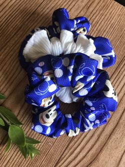 Mickey Dodgers Scrunchie Set