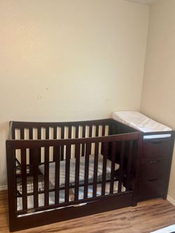 Baby crib