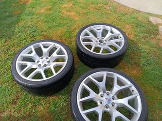 24 Snow Flakes