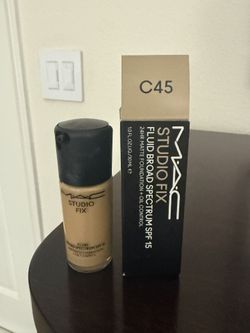 MAC studio fix fluid broad spectrum C45
