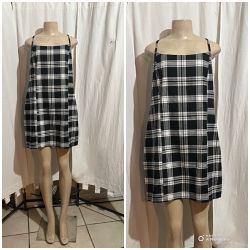 Vestidos L/XL  A $5 Por Pecos Y Bonanza 