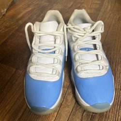 Men’s 11.5 Jordan Low UNC Blue