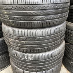 SET OF FOUR USED TIRES (MICHELIN /235/55/18)
