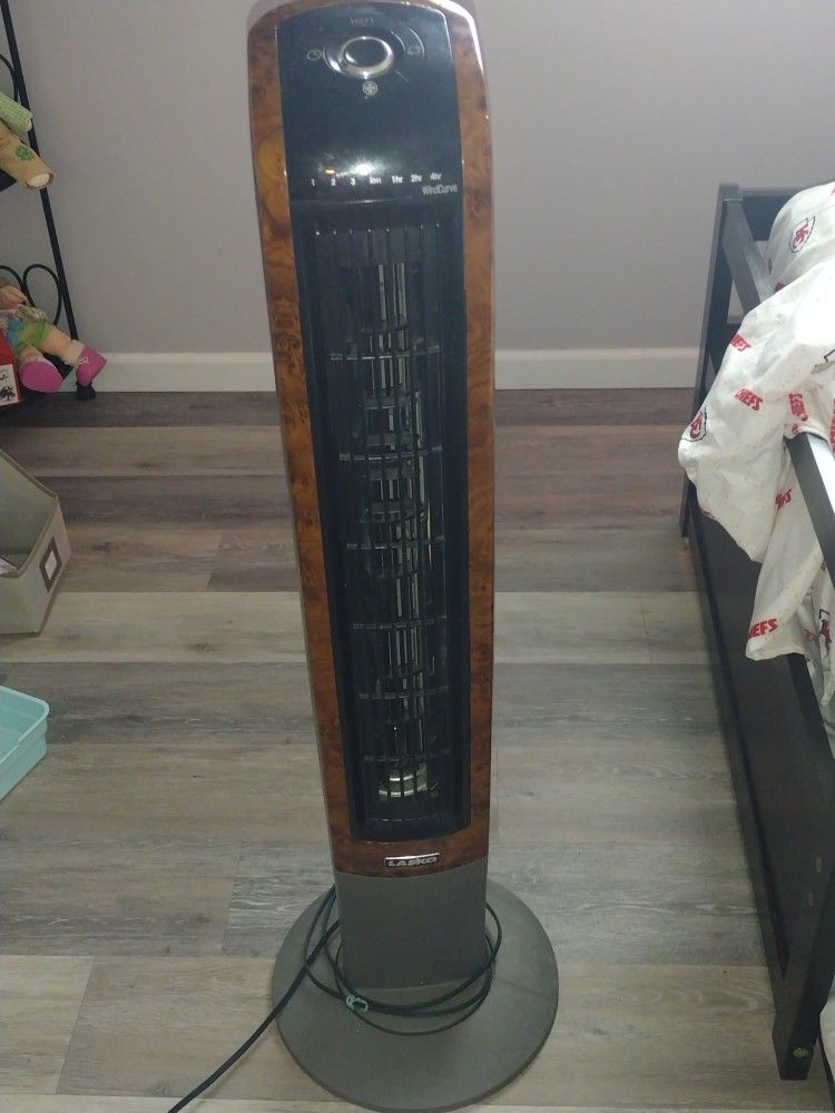 Lasko Oscillating 3 Speed Fan With Ionizer And Remote