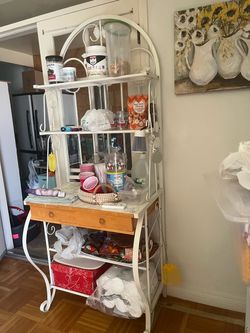Bakers rack