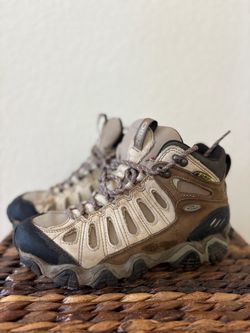 Oboz Mid Waterproof Women Hiking Boots
