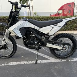 Apollo 250cc