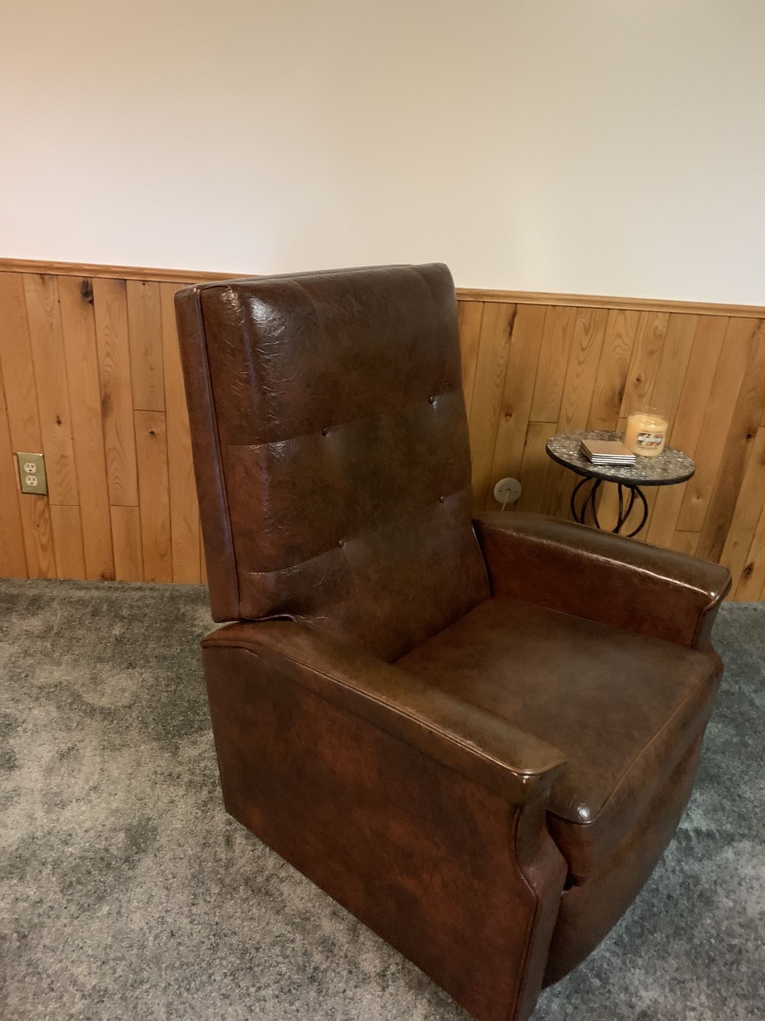 Niagara Massage Chair With Heat & Rollers ..BEST OFFER!