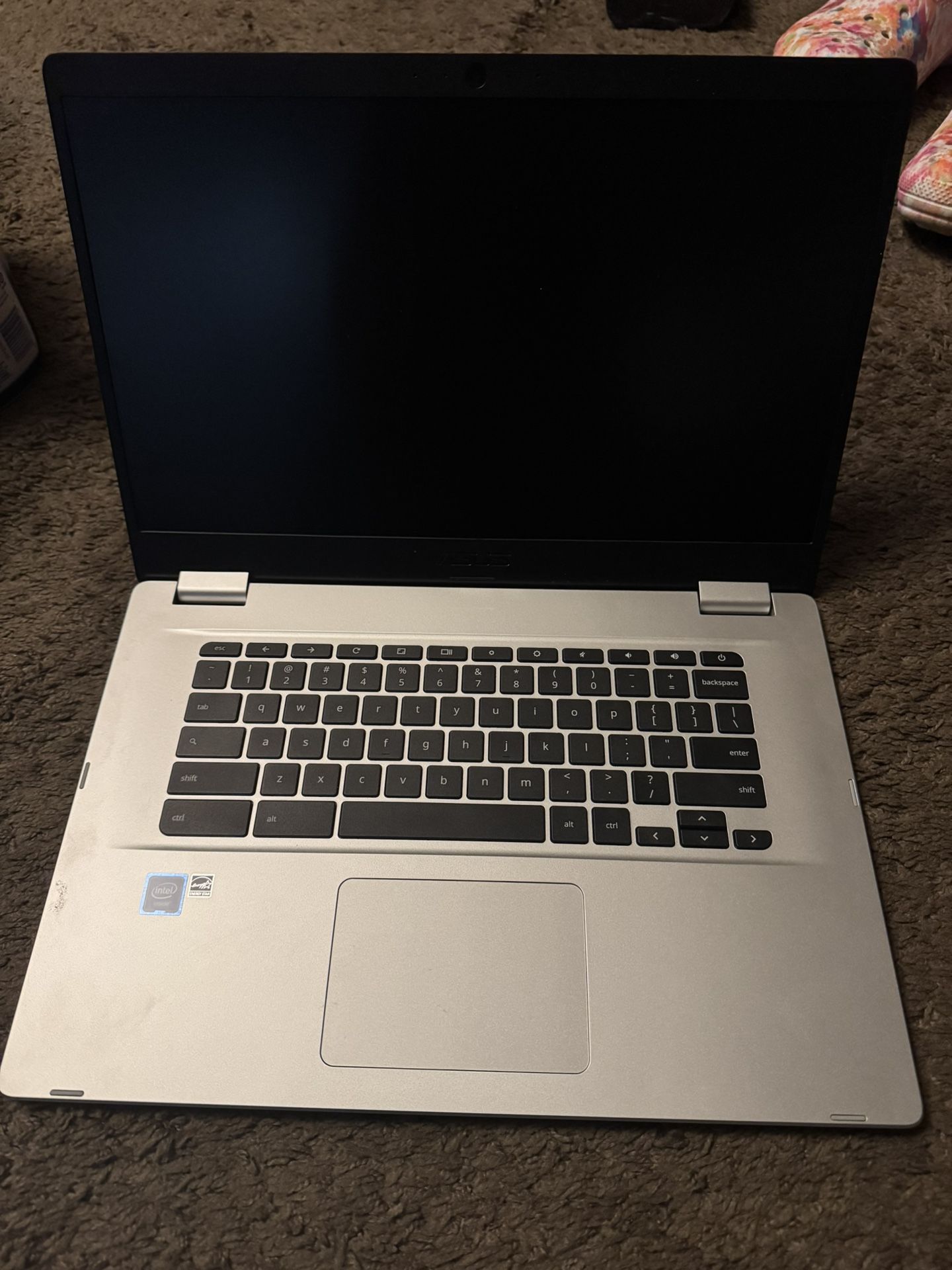 ASUS C523N Chromebook