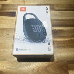 JBL Clip 5 