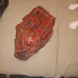 Rawlings Softball Mitt