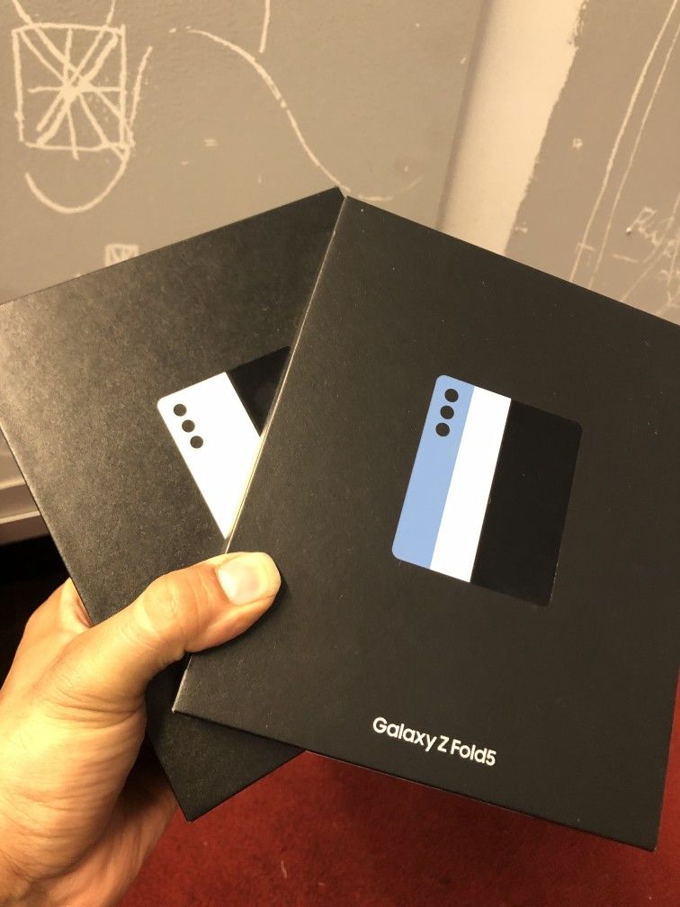 Galaxy Z Fold 5 512G Unlocked Pay 32$ Initial Take It Today