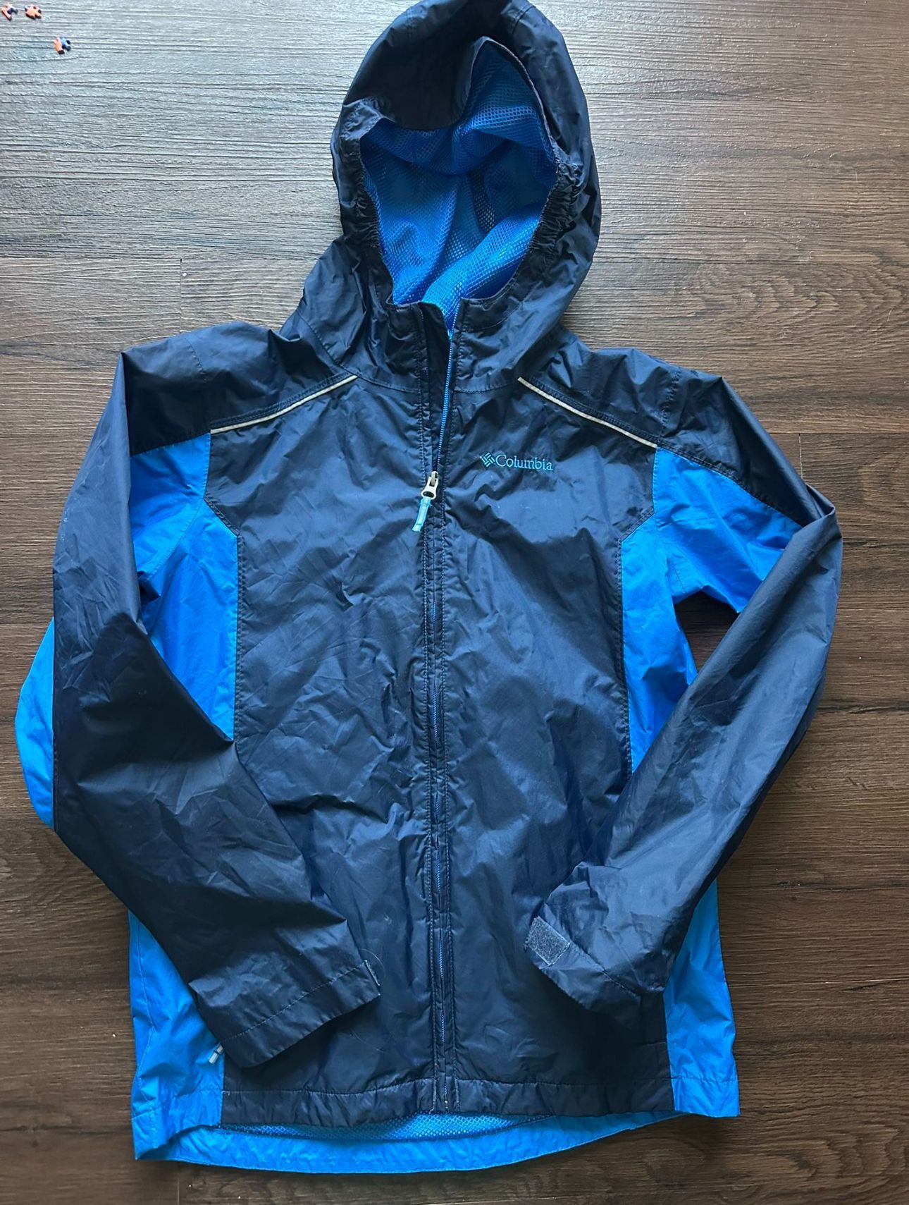 Like New Rain Coat Columbia, Size 14-16Y