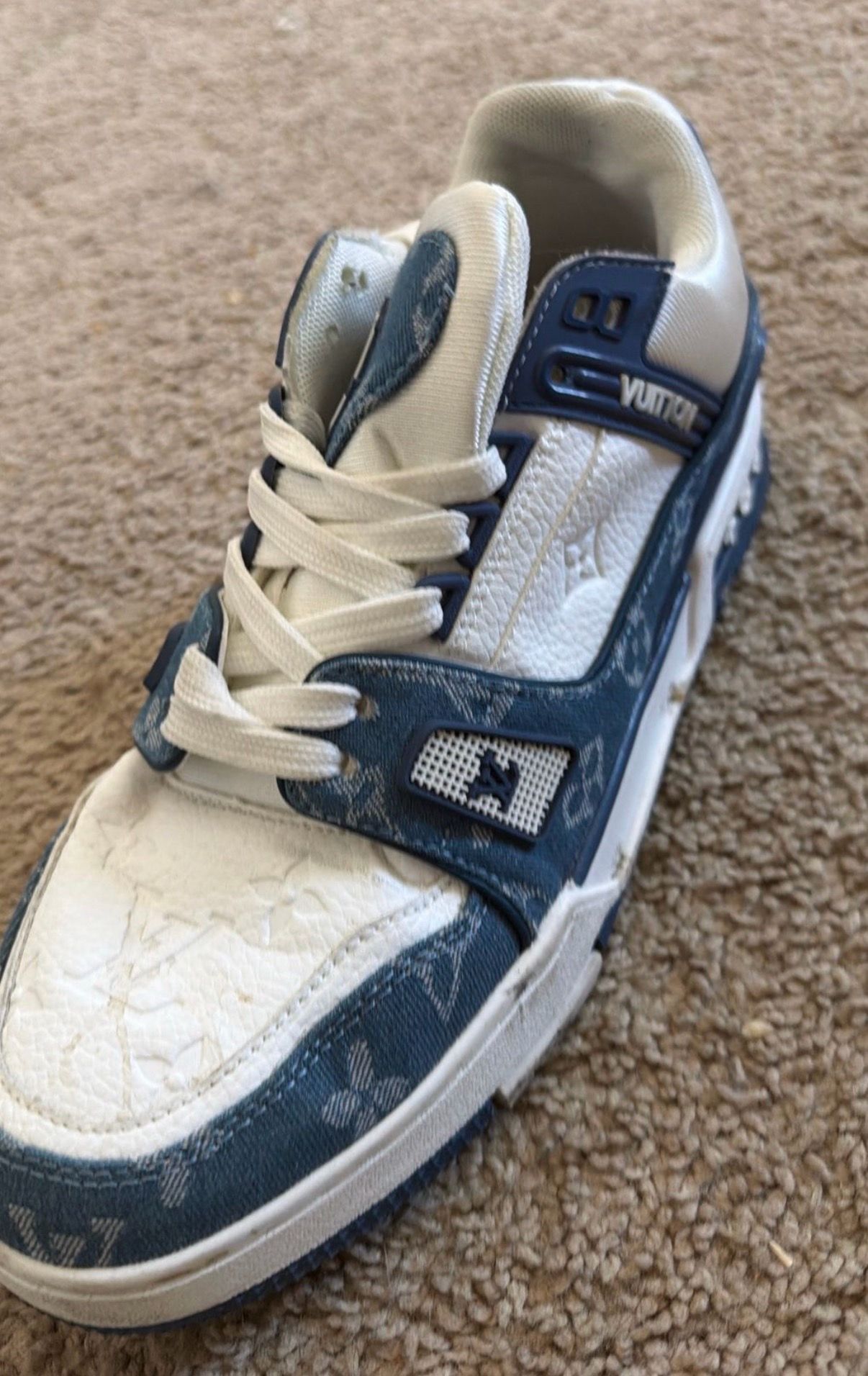 Lv shoe
