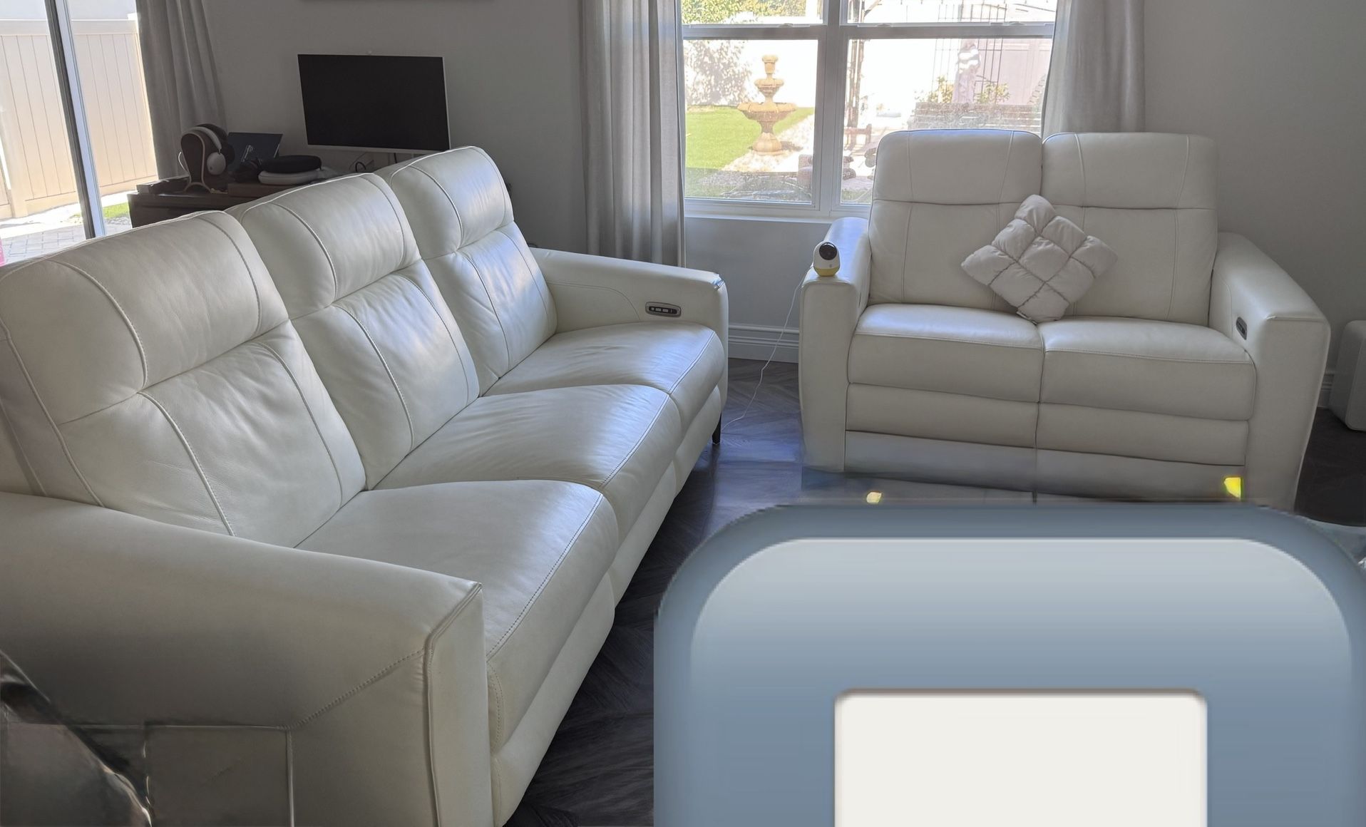 Drew & Jonathan Leather Power Reclining Sofa + Loveseat Set Great Condition  – USB Charging – Metal Legs