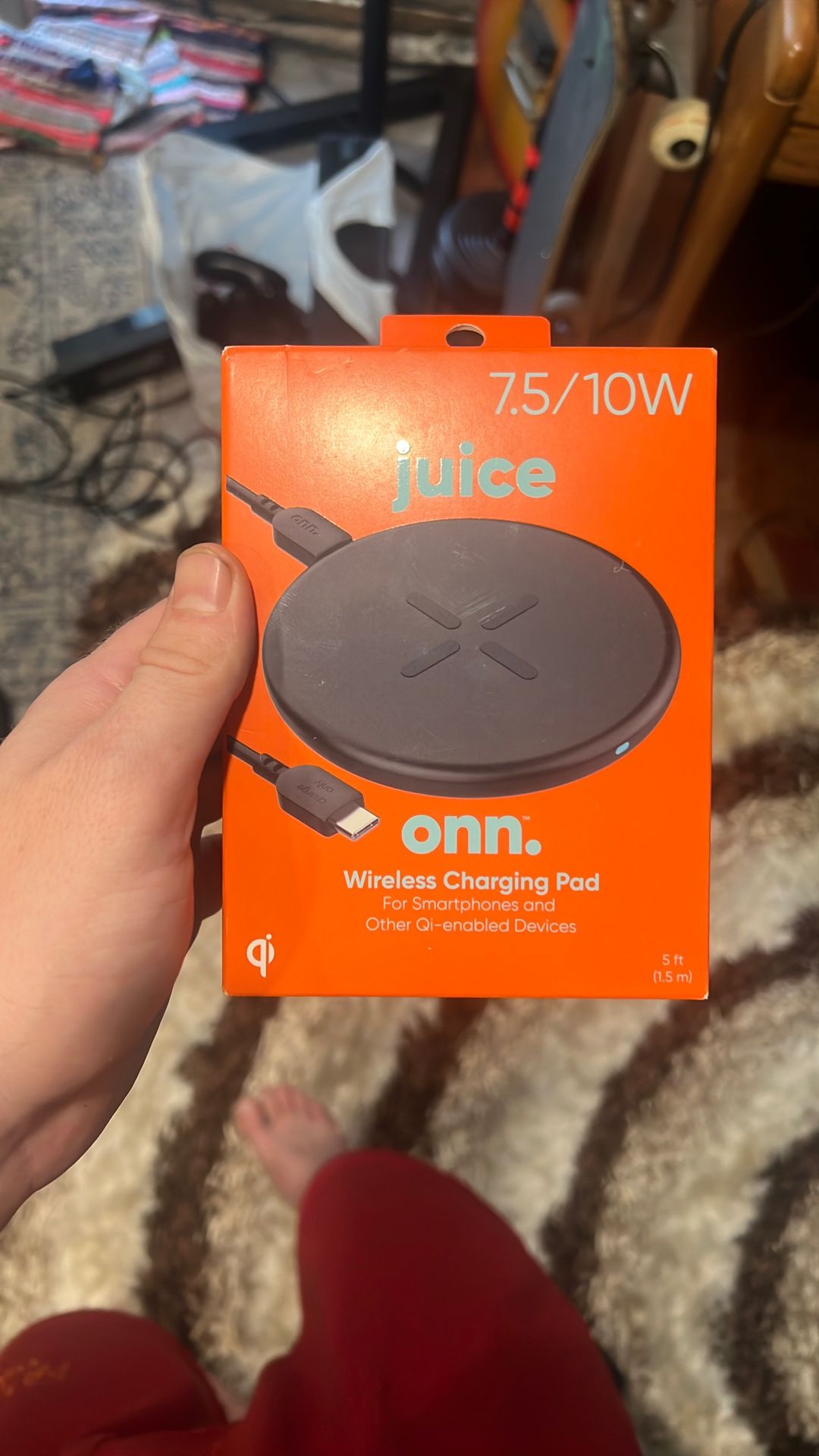 charging pad for smart phone (brand new still in box)