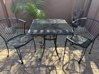 Metal Patio Table and 2 chairs