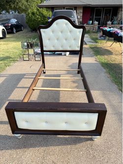 Twin bed
