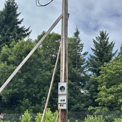 Construction Power Pole With ELECTRICAL PANEL 