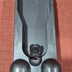 Like New Dyson V10 Vacuum OEM Wall Mount Docking Station with Hardware (screws)

San Jose 95121 area Firm Price