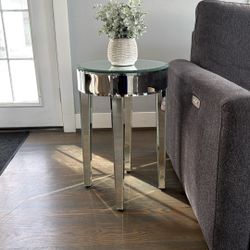Side Mirror Table 