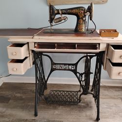 Antique Singer Treadle Sewing Machine