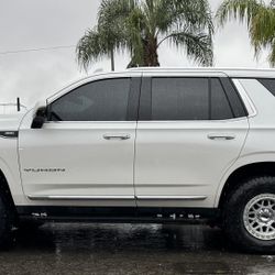 Kmc Grs 549 Machine 17x8.5 6x139.7 +0 Offset With Toyo R/T 285/70R17 Tires 🔥🔥🔥