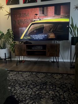 Mcm Tv console