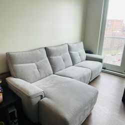 3-pc. Sectional Sofa w/ Power Headrests