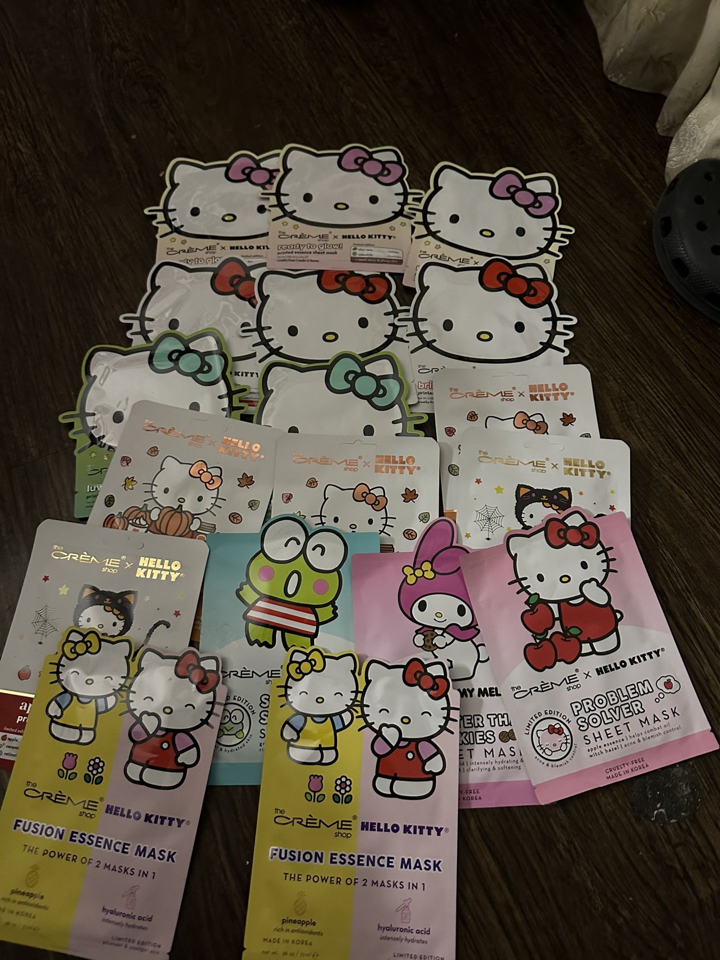 Hello Kitty Face Mask