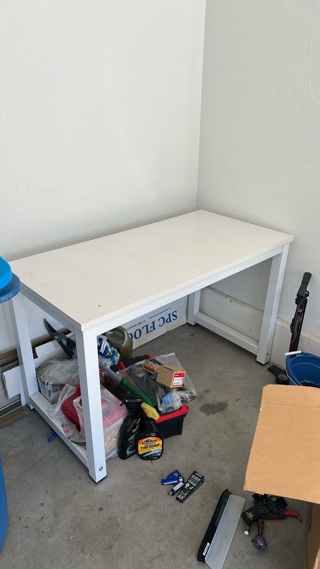 Table/ Desk