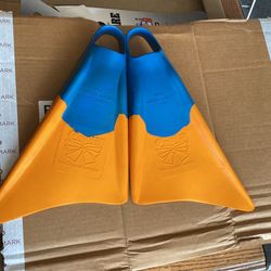 Small Churchill Fins