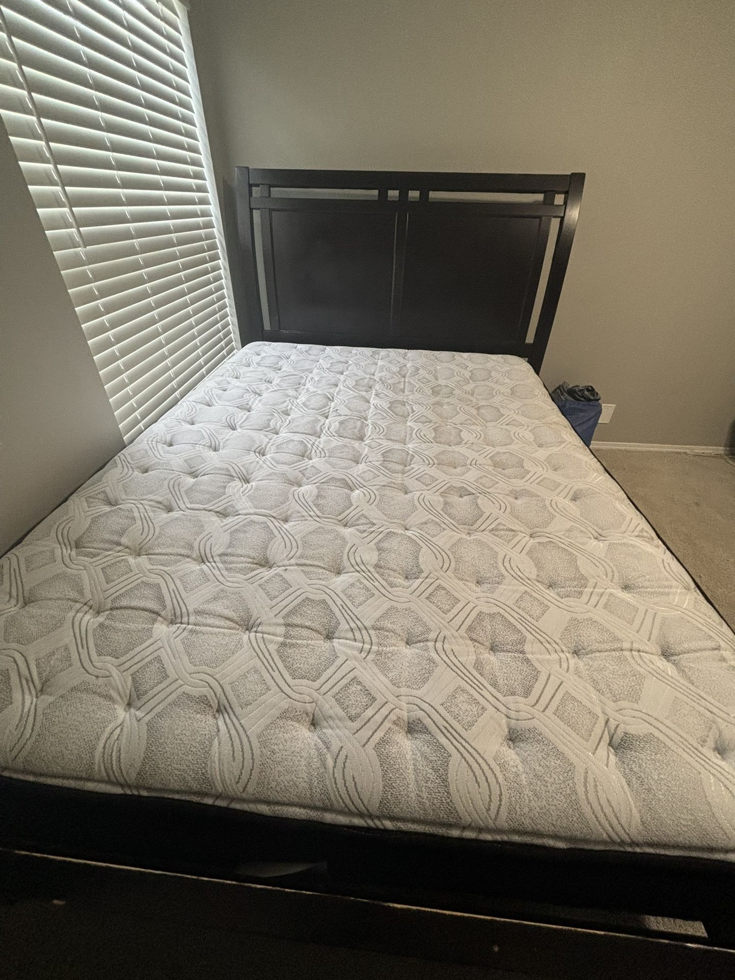 Queen Bed Frame And Mattress 