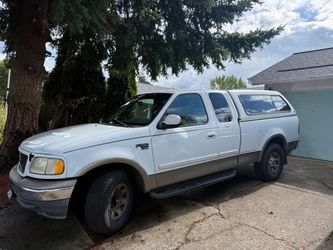 2001 Ford F-150 Lariat Extended Cab – 5.4L V8 – 260k Highway Miles
