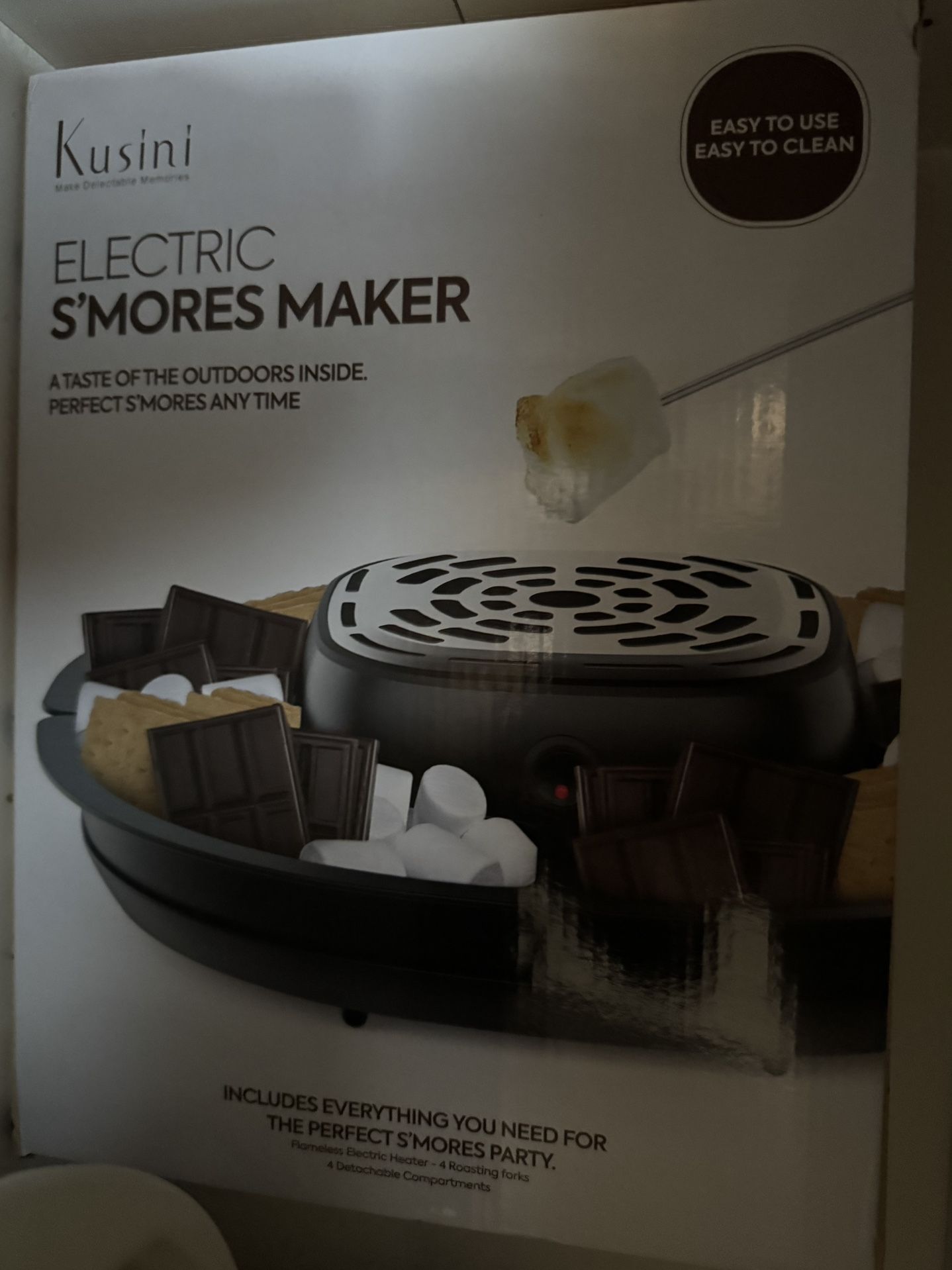 Electric s’mores maker