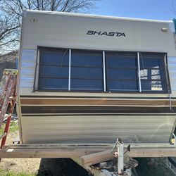 1986 Shasta RV