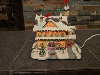 Hawthorne Village "Santa & Mrs. Claus Castle"